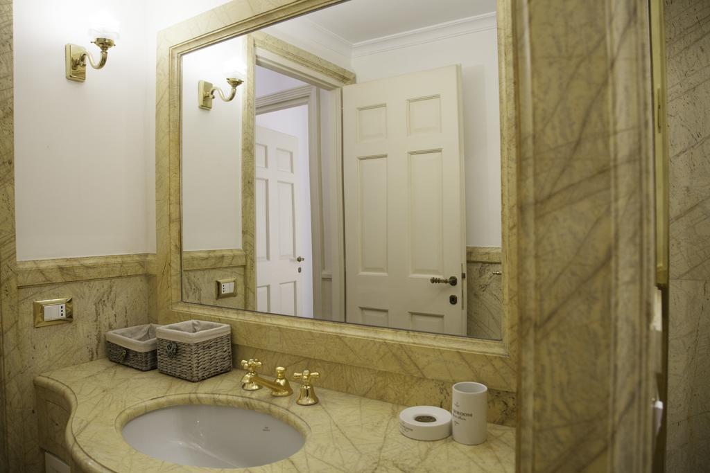 Capital Navona Luxury Apartment Casa E Appartamento Per Vacanze โรม ภายนอก รูปภาพ
